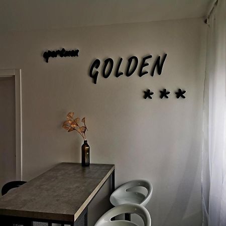 Golden - Self Check In Διαμέρισμα Όσιγιεκ Εξωτερικό φωτογραφία